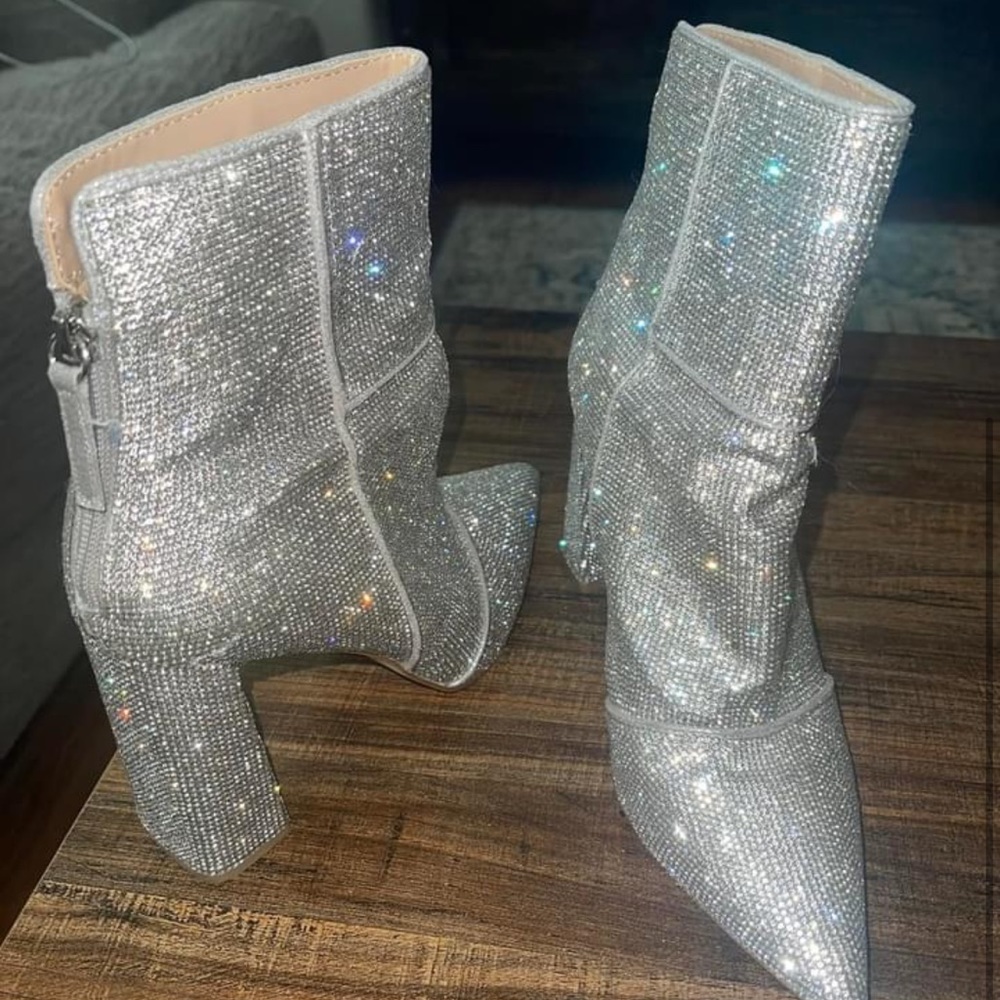 Steve Madden limited edition Tarah rhinestone booties